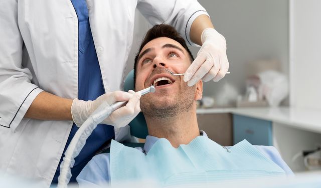 Diş beyazlatmada uzman uyarısı: Hekim kontrolü şart