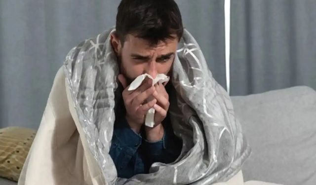 Yüzde şimşek çaktıran hastalık günlük hayatı felç ediyor