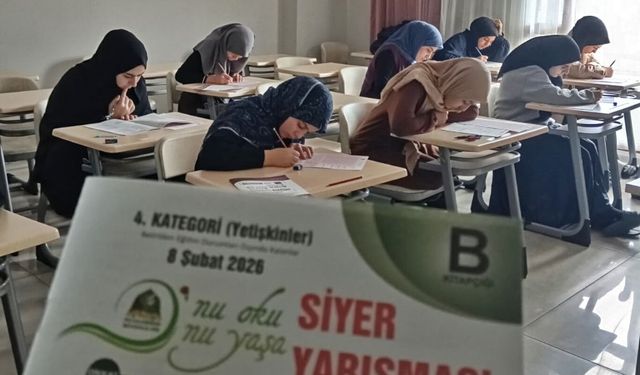 Siyer Yarışması'na katılan öğrenciler: Peygamber Efendimizin hayatını öğrendiğim için çok mutluyum 