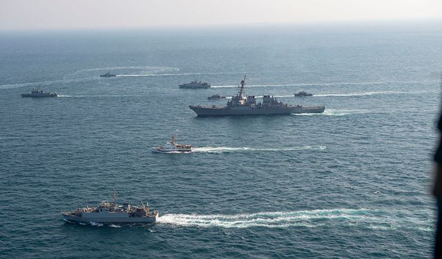 Suudi Arabistan ve ABD’den ortak deniz tatbikatı