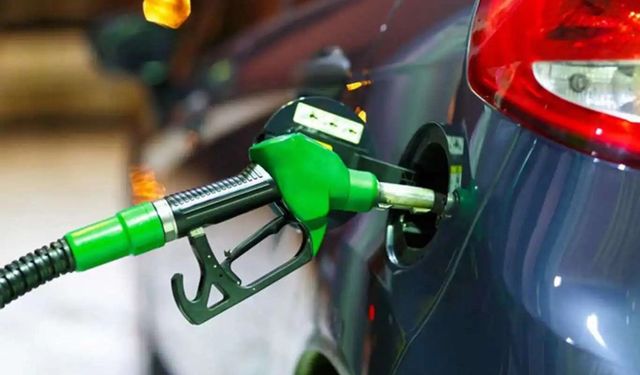 Bayram öncesinde benzine 2,17 liralık zam