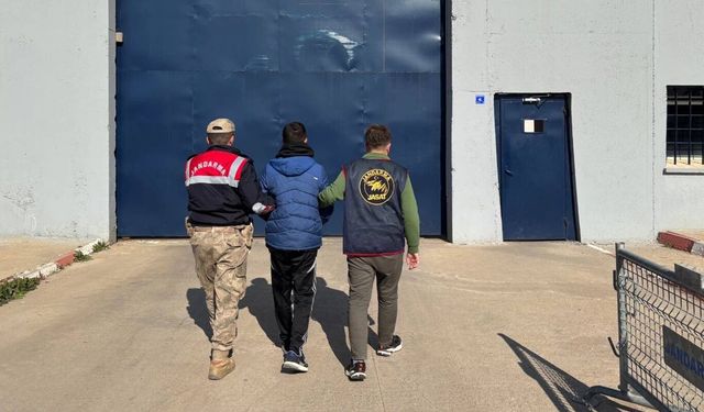 Şanlıurfa’da araması bulunan 2 suçlu yakalandı