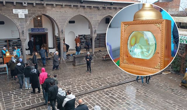 Siverek'te Sakal-ı Şerif yoğun ilgiyle ziyarete açıldı