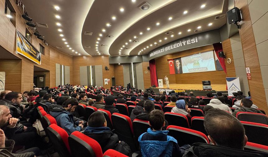 Kayseri'de "Yolumuzu Aydınlatan Yıldızlar" programı düzenlendi