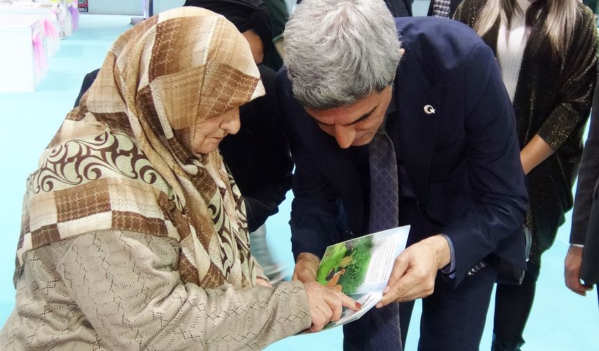 60 yaşında Kur'an-ı Kerim'i, 88 yaşında ise okuma-yazmayı öğrenerek herkese örnek oldu