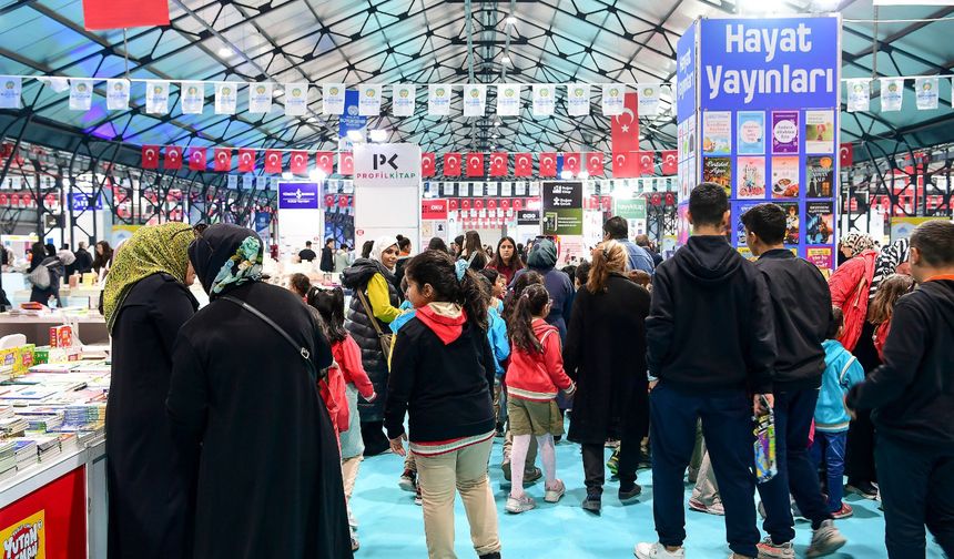 Malatya Anadolu Kitap ve Kültür Fuarı kitapseverlerden yoğun ilgi görüyor