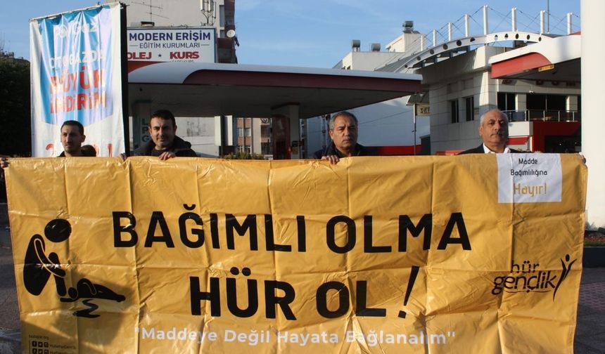 HÜR Gençlik’ten Mersin’de uyuşturucuya karşı farkındalık çalışması