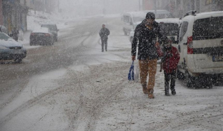 Meteorolojiden 4 il için kuvvetli yağış ve kar uyarısı