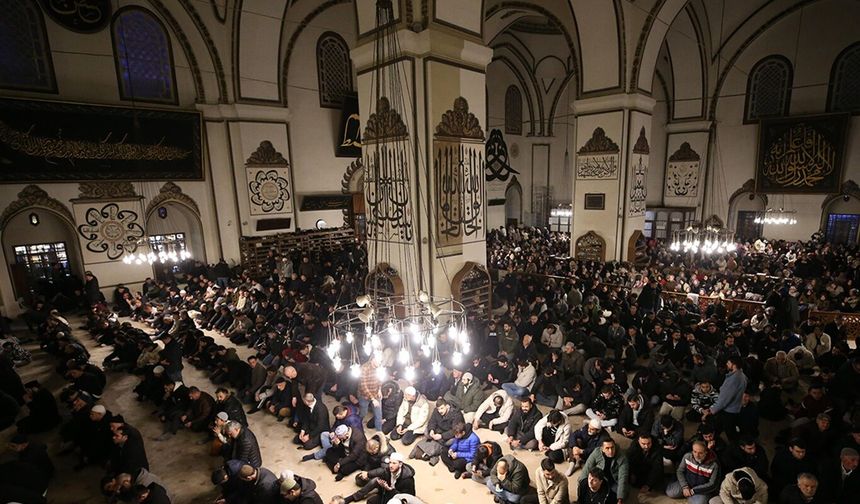 Ramazan ayının müjdecisi Beraat gecesi yarın idrak edilecek   