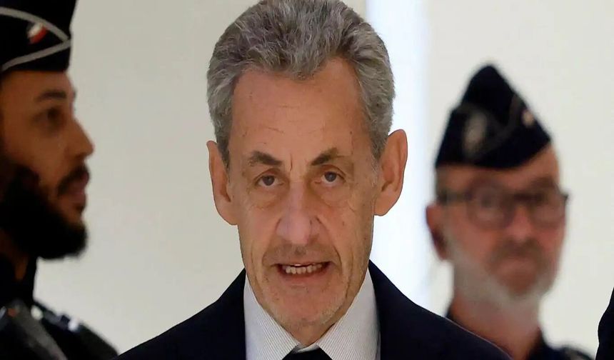 Fransa’nın eski lideri yeniden mahkemede: Sarkozy için 10 yıla kadar hapis ihtimali